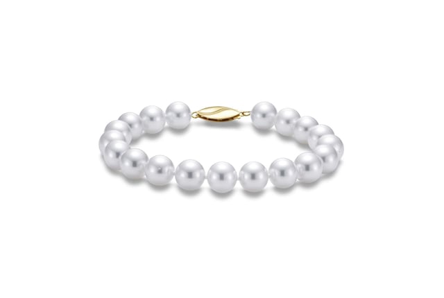 pearls-are-making-a-comeback-and-they're-also-june's-birthstone image1