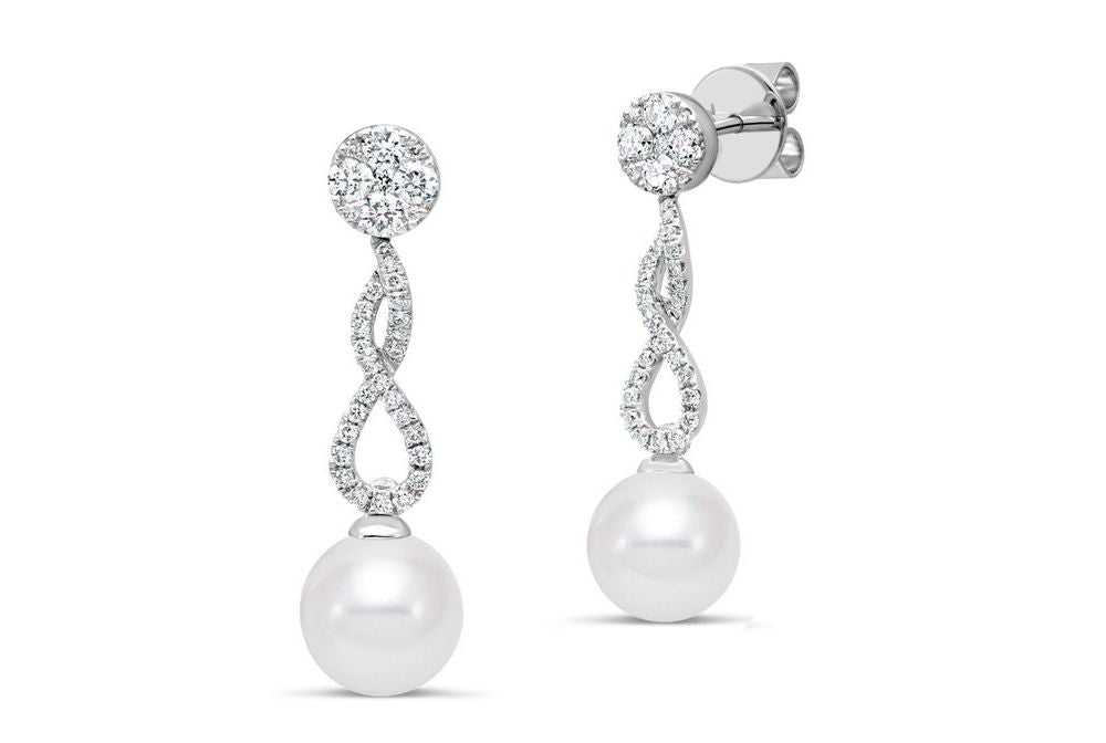 pearls-are-making-a-comeback-and-they're-also-june's-birthstone image1