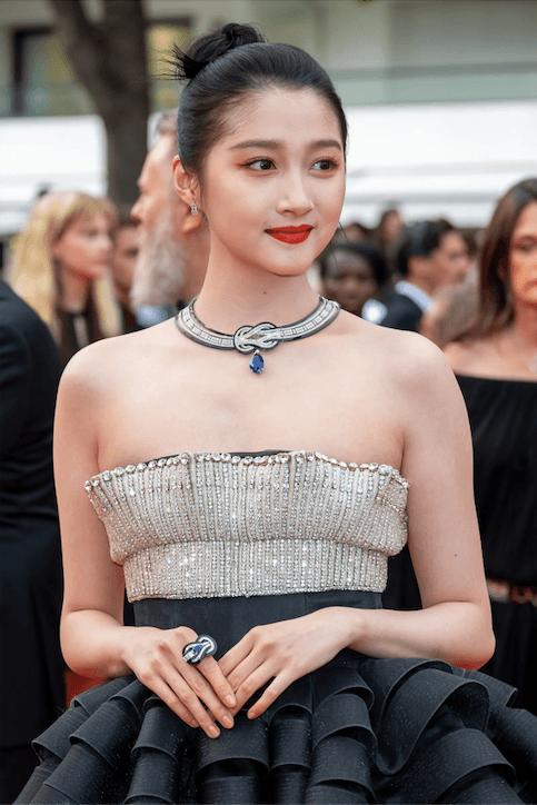 captivating-jewelry-looks-from-the-2023-cannes-film-festival-red-carpet image1