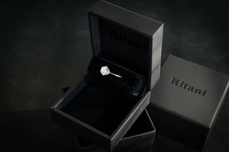 Ritani ring box