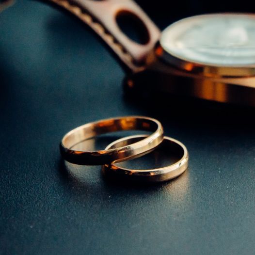 Arabic wedding rings Stock Photos, Royalty Free Arabic wedding rings Images  | Depositphotos
