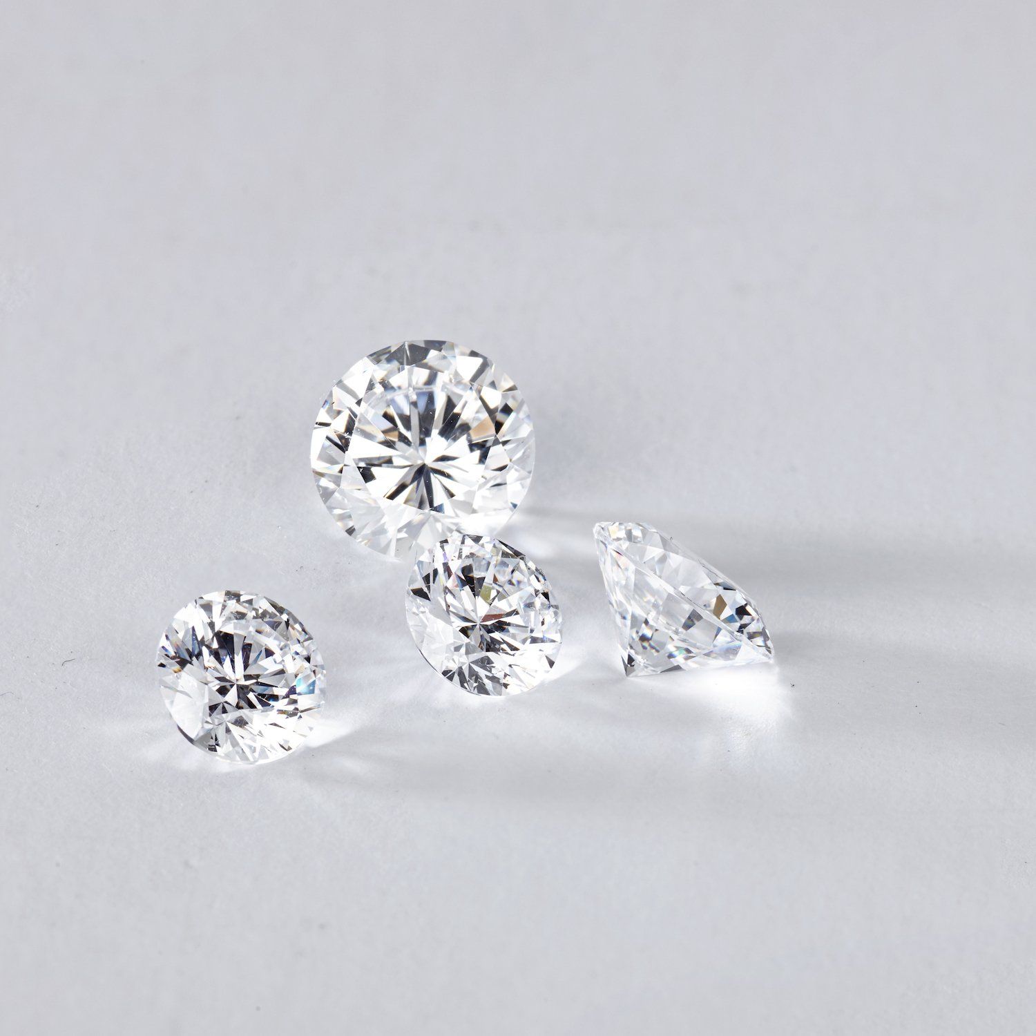 Unmounted diamonds on sale