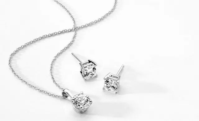diamond pendant and diamond studs
