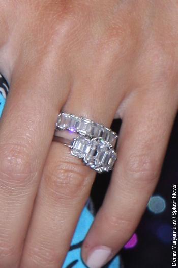 Lions QB Matthew Stafford ENGAGED  And His Chick's Engagement Ring Is  HUGE!